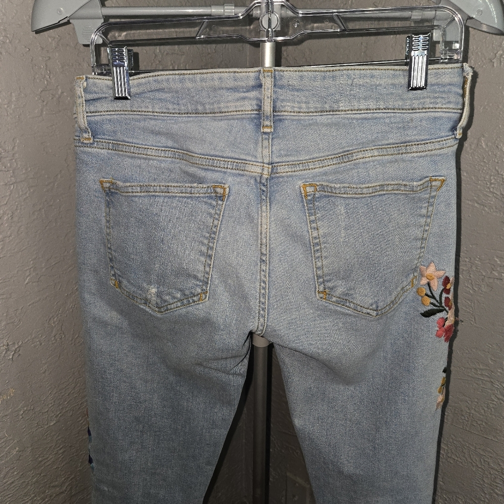 Pilcro Floral Embroidered Distressed Light Blue Jeans - Picture 7 of 9